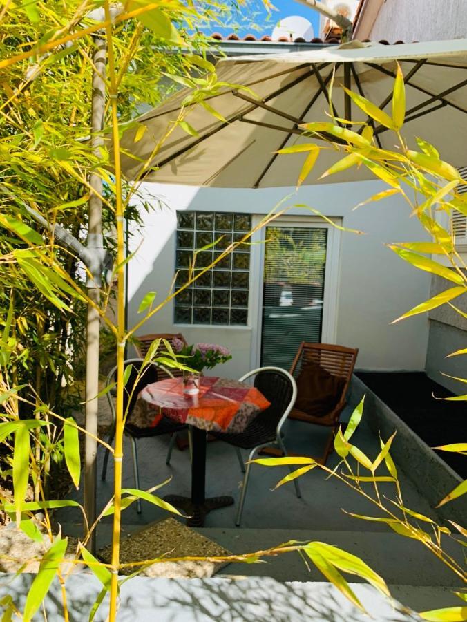 Sea Breeze Studio Hotel Пула Екстериор снимка
