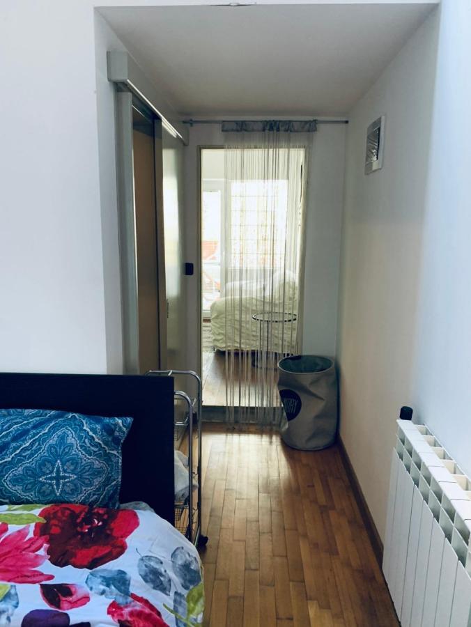 Sea Breeze Studio Hotel Пула Екстериор снимка